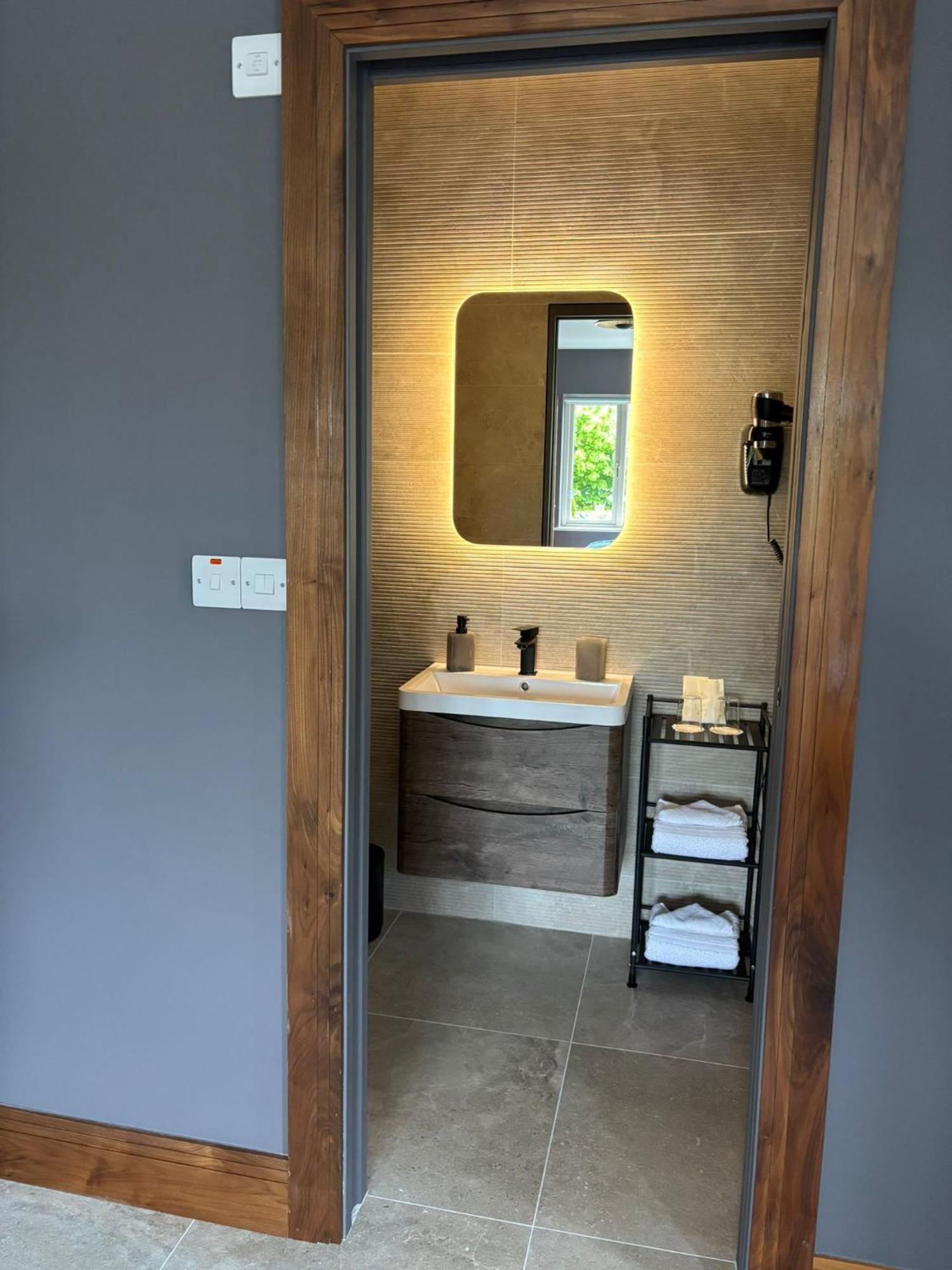Stoneywood Haven, Galway 호텔 클라린브릿지 외부 사진